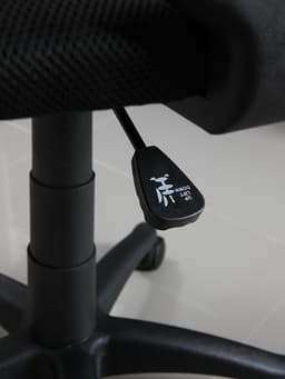 เก้าอี้สำนักงาน รุ่นท๊อปเปอร์ - สีดำ