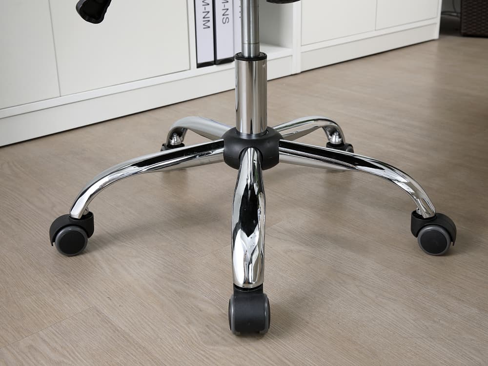 เก้าอี้สำนักงานพนักพิงกลาง รุ่นสเปซแมน - สีดำ