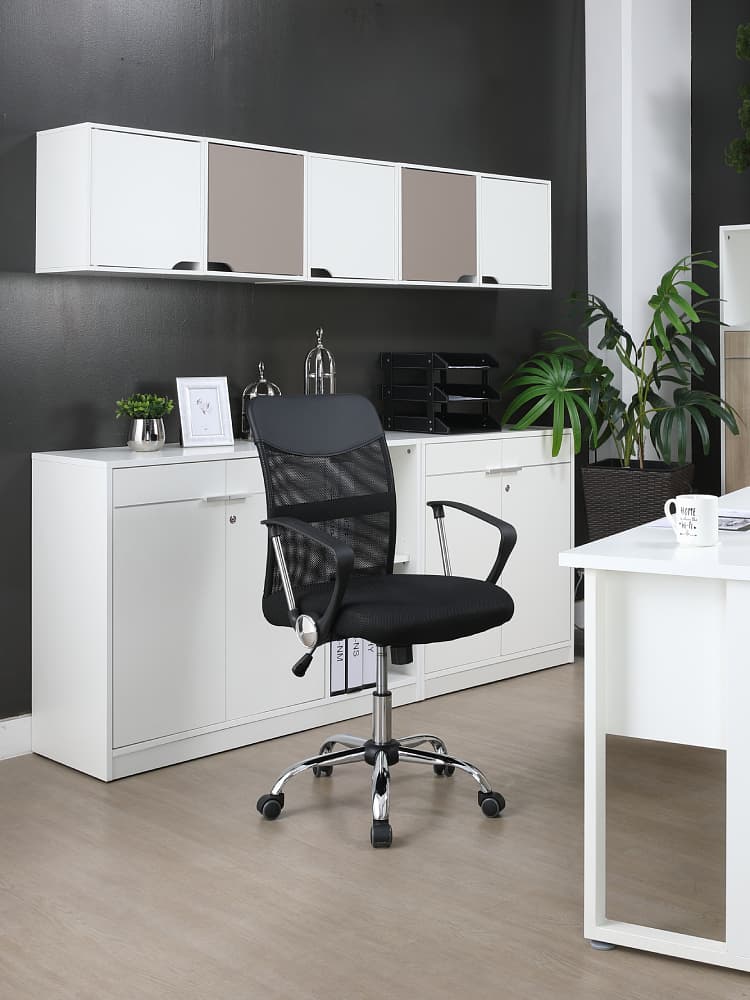 เก้าอี้สำนักงานพนักพิงกลาง รุ่นสเปซแมน - สีดำ