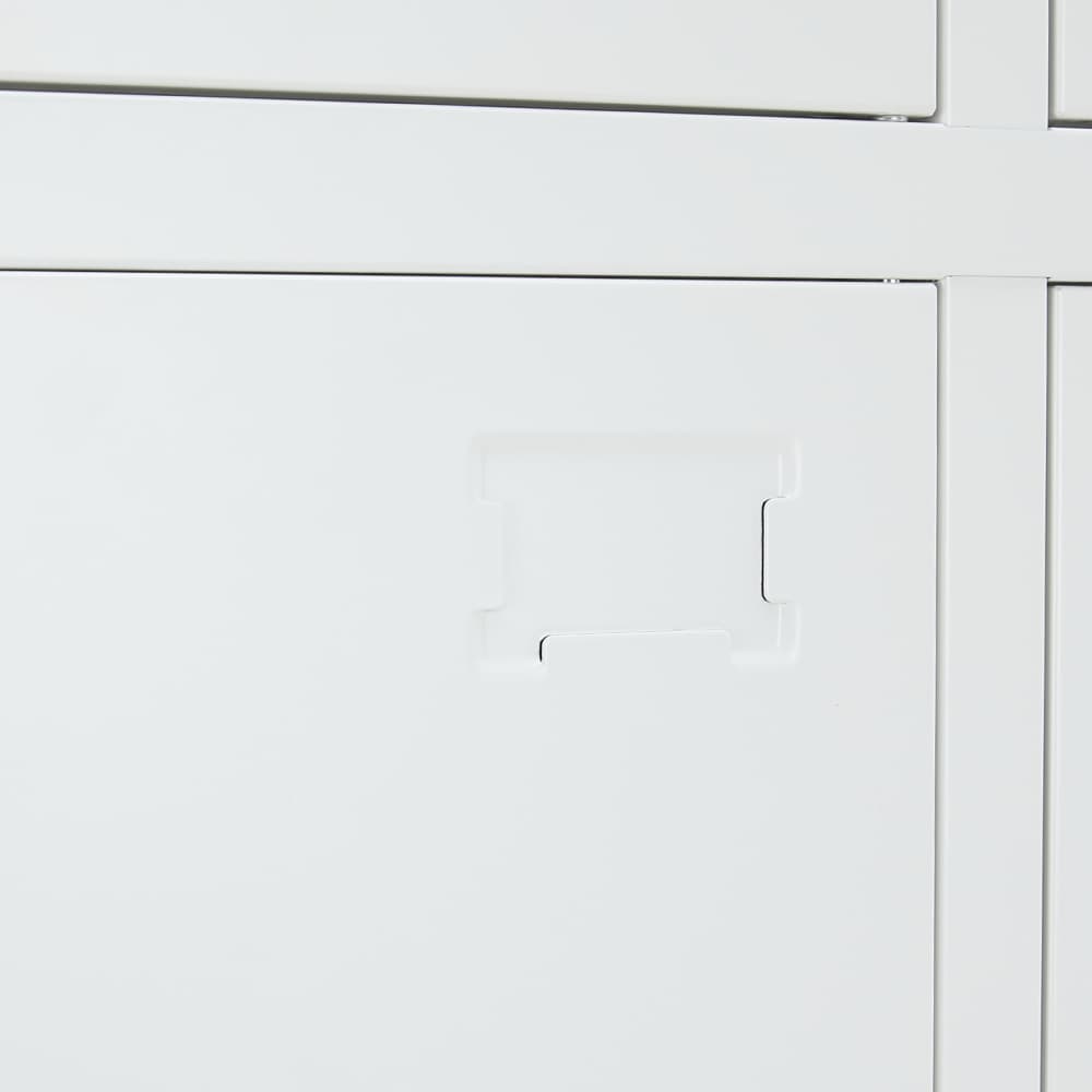 ตู้เหล็กล็อคเกอร์ 9 ช่อง รุ่นโซลิด - สีขาว