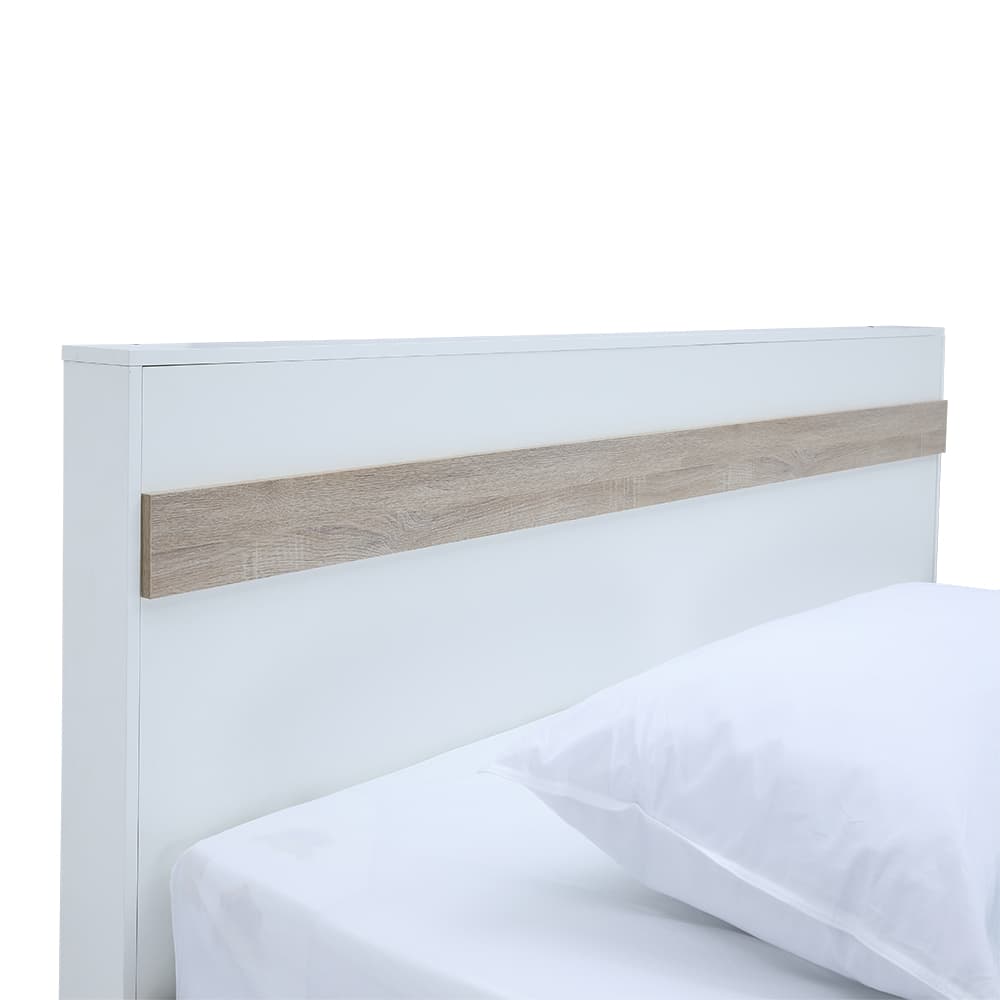 ชุดห้องนอน รุ่นมินิโอ ขนาด 5 ฟุต (เตียง, ตู้เสื้อผ้า 3 บาน, โต๊ะเครื่องแป้งพร้อมสตูล, ที่นอน, หมอน 2 ใบ) - สีธรรมชาติ/ขาว